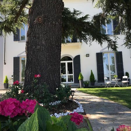 B&B Villa Prestigio Novi Ligure Esterno foto