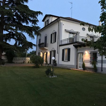 B&B Villa Prestigio Novi Ligure Esterno foto