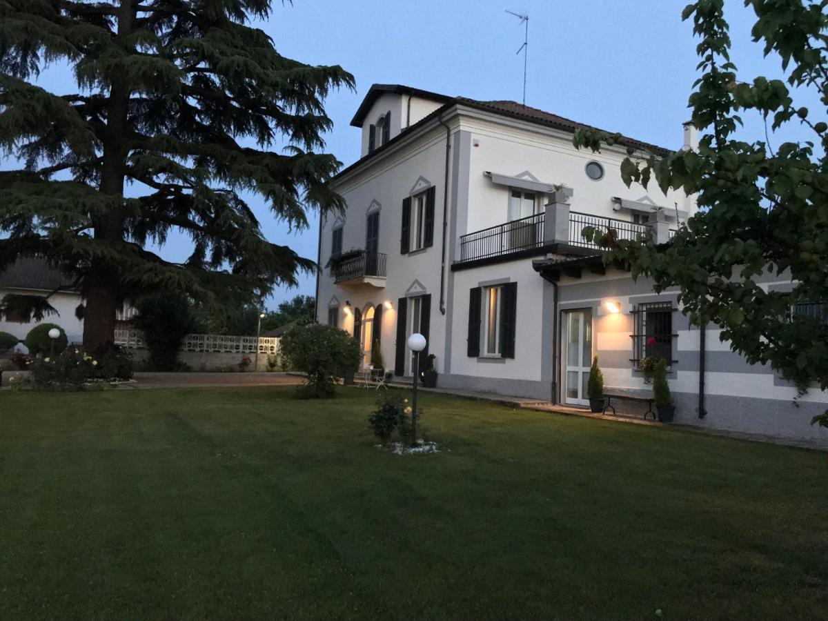 B&B Villa Prestigio Novi Ligure Esterno foto